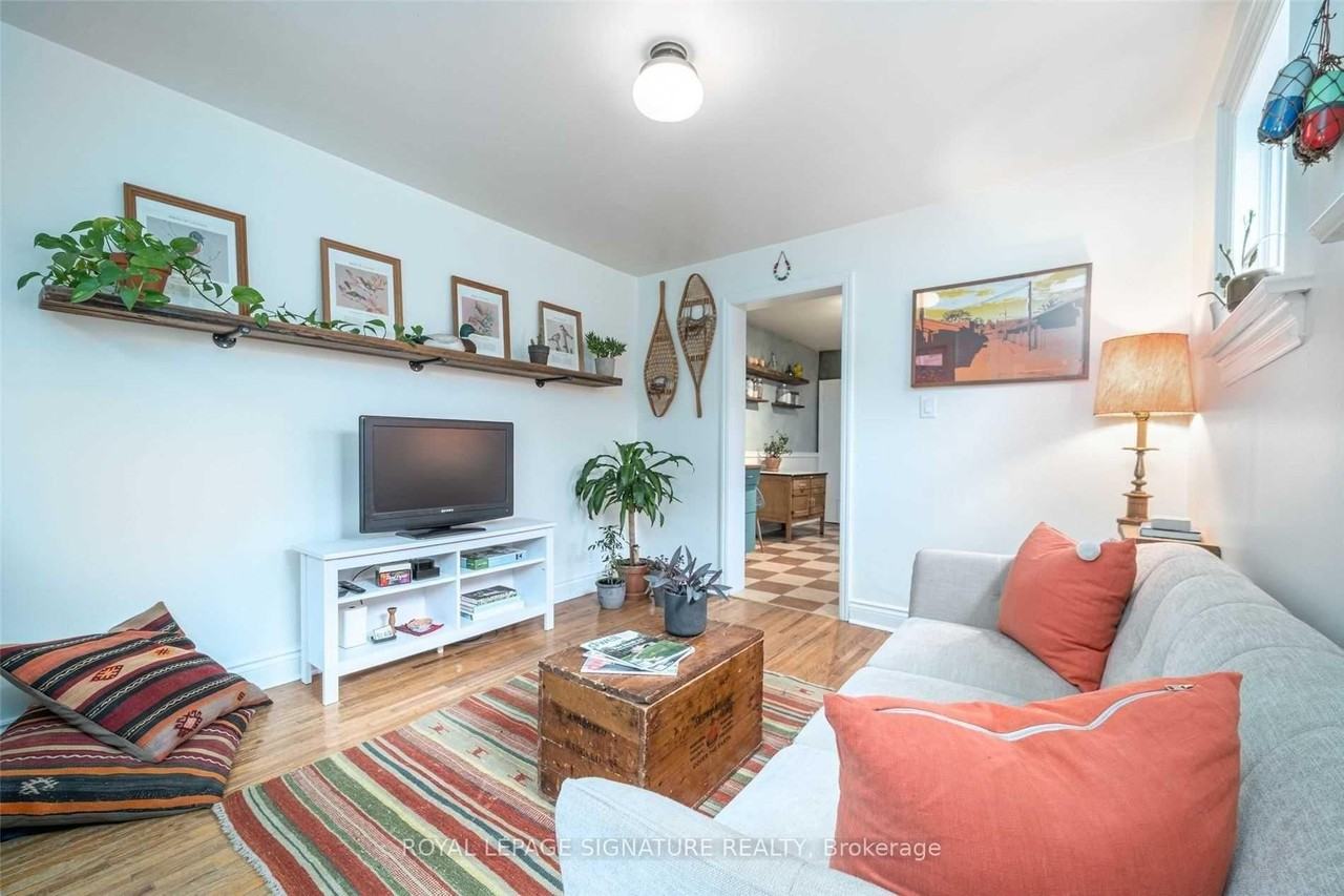 74 Wolseley Street - Photo 6 of 33