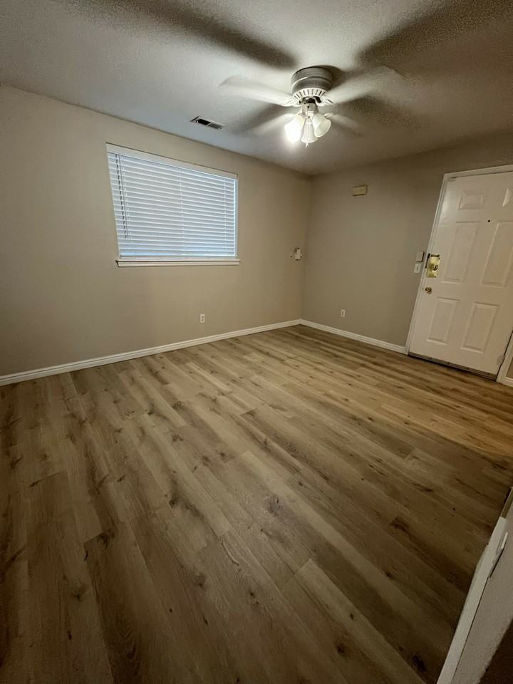 3320 S 1570 E #1B - Photo 5 of 14