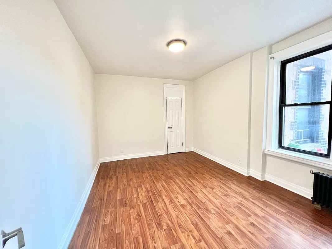 37-25 81st Street #5A - Photo 2 of 8