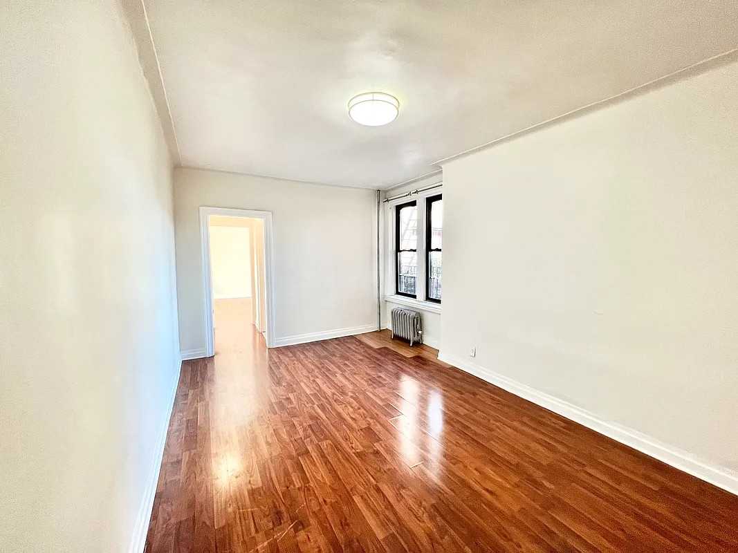 37-25 81st Street #5A - Photo 3 of 8