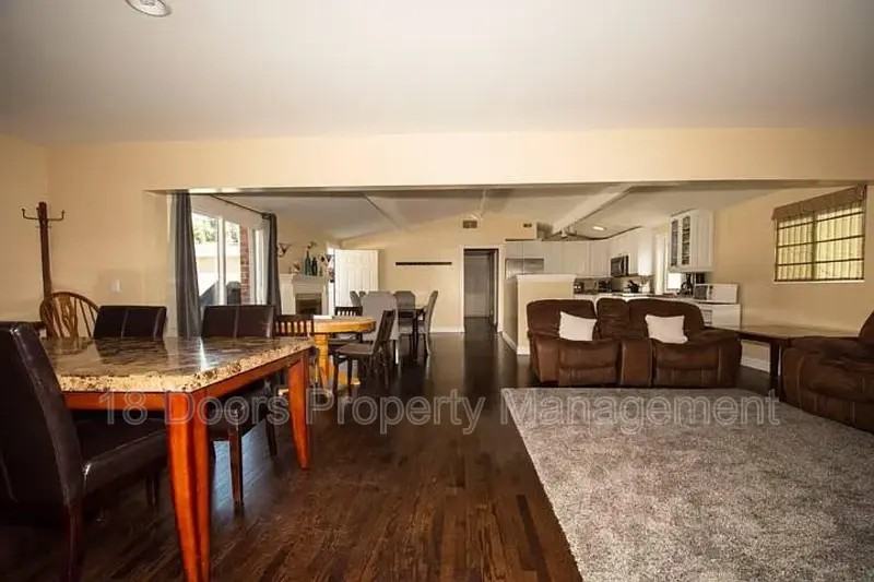 5763 Baja Dr - Photo 7 of 15