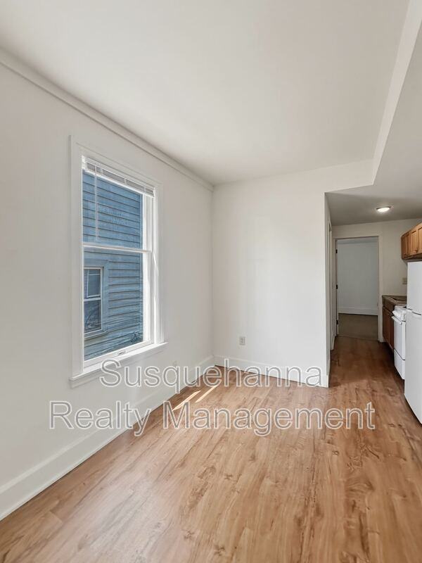 171 E Derry Rd #1 - Photo 6 of 11
