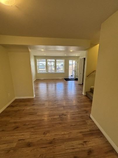 SF213 | 1 MONTH FREE | Spacious 4 Bedroom Main Floor Home –NW Edmonton - Photo 2 of 10