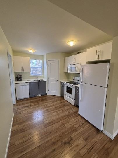 SF213 | 1 MONTH FREE | Spacious 4 Bedroom Main Floor Home –NW Edmonton - Photo 3 of 10