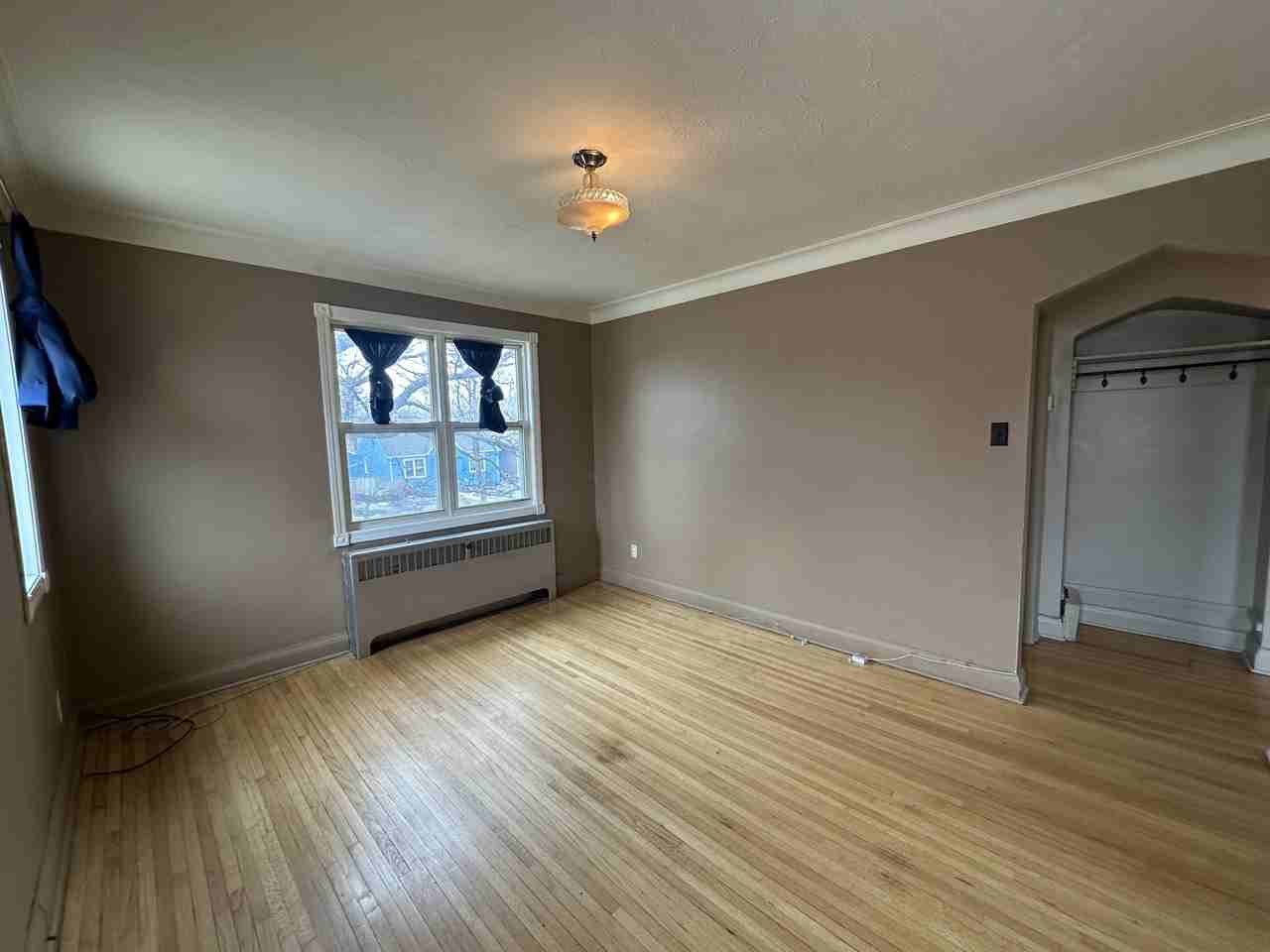 887 Dudley Avenue - Photo 2 of 11