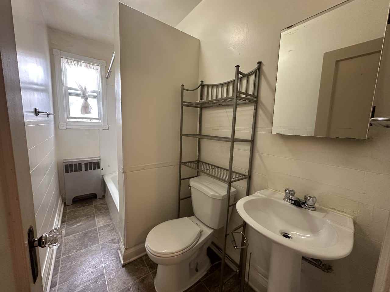 887 Dudley Avenue - Photo 5 of 11