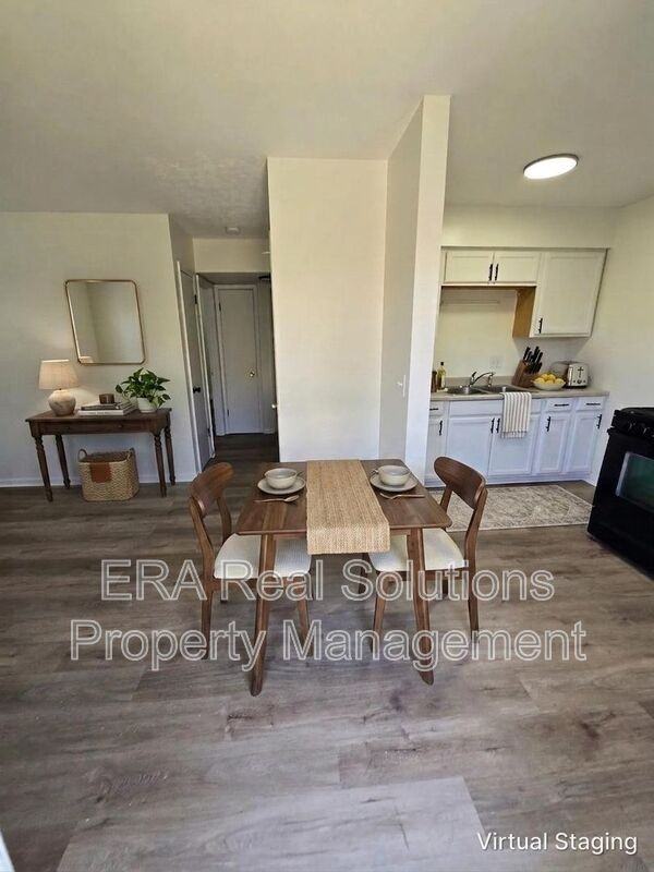 1911 Denune Ave - Photo 4 of 11