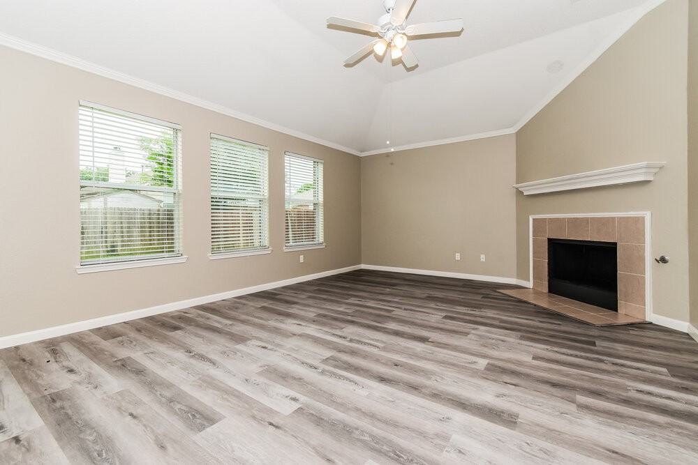 2100 Aster Trl - Photo 5 of 16