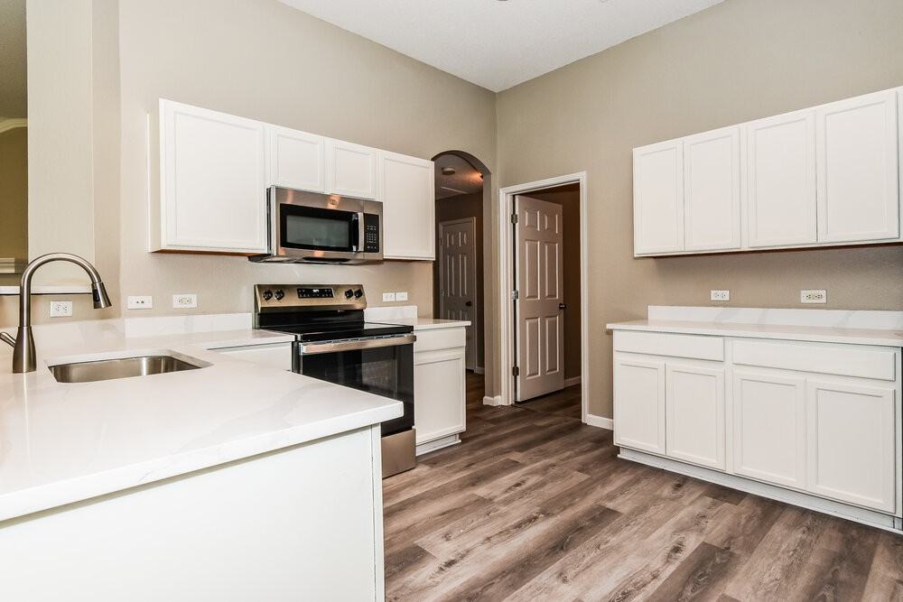 2100 Aster Trl - Photo 7 of 16