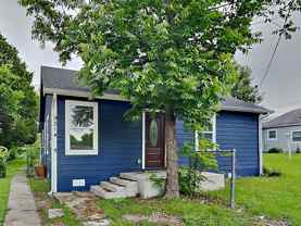 9214 Metz Ave - Photo 1 of 1