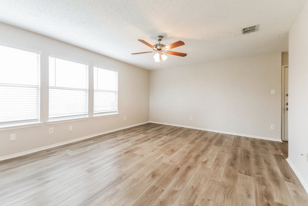 1311 Dakota Trl - Photo 6 of 16