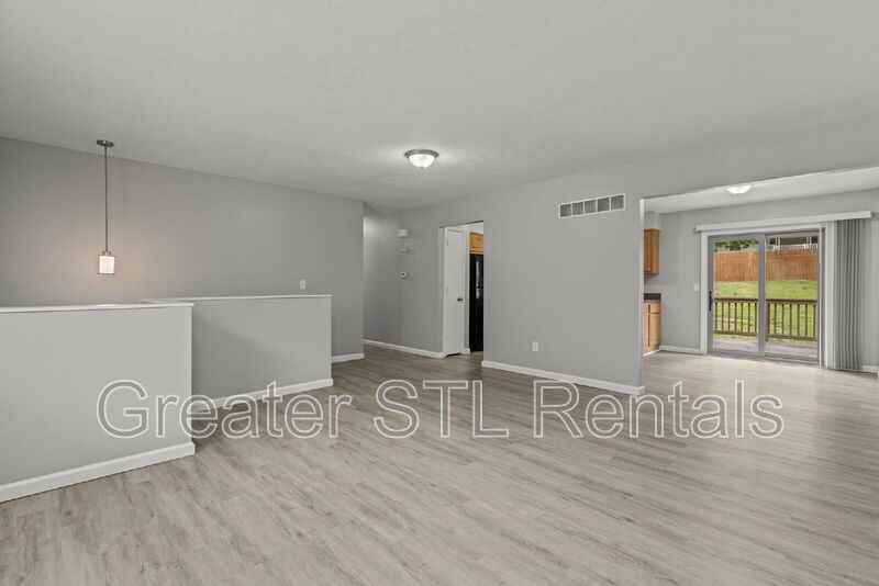 4153 Mcclay Rd - Photo 5 of 37