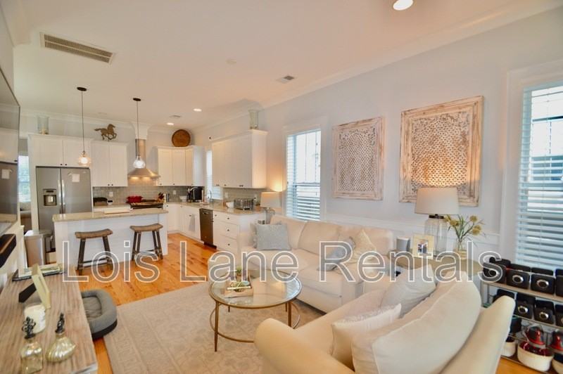 62 Poplar St - Photo 2 of 11