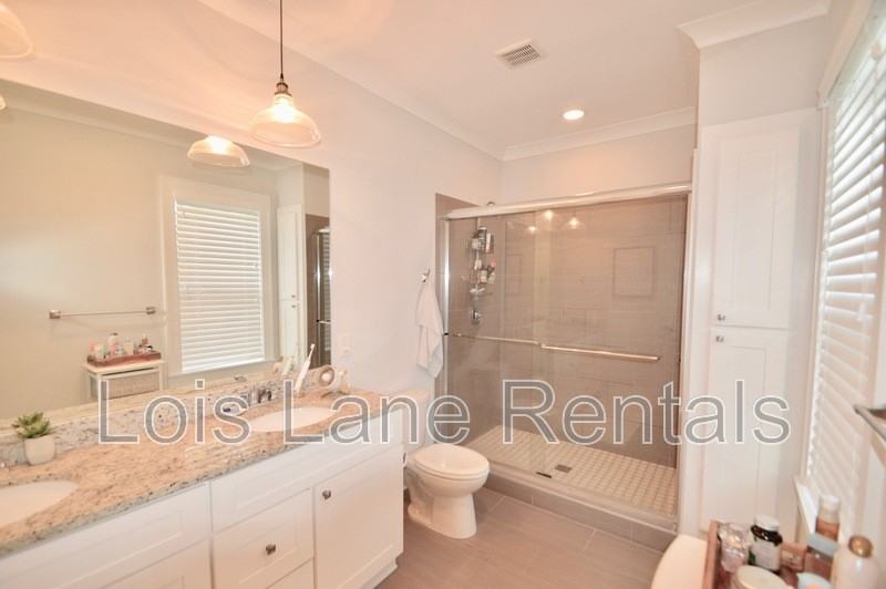 62 Poplar St - Photo 5 of 11
