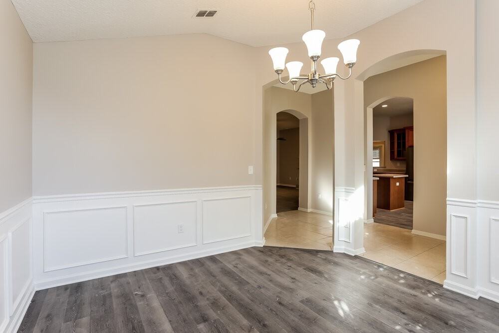 3146 Wandering Oaks Dr - Photo 6 of 16