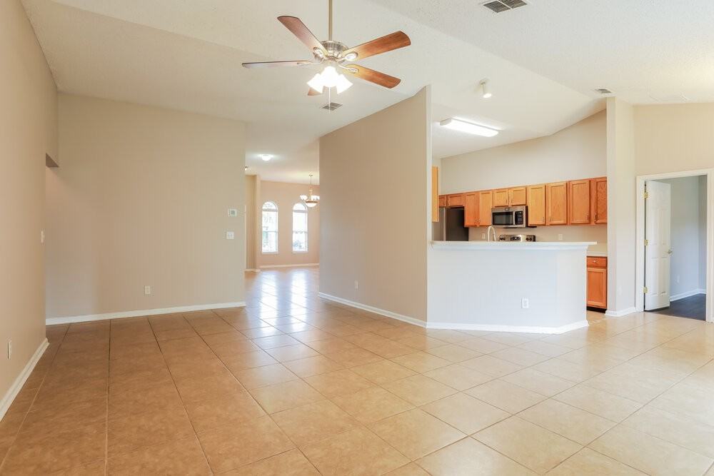 12392 Soaring Flight Dr - Photo 5 of 16