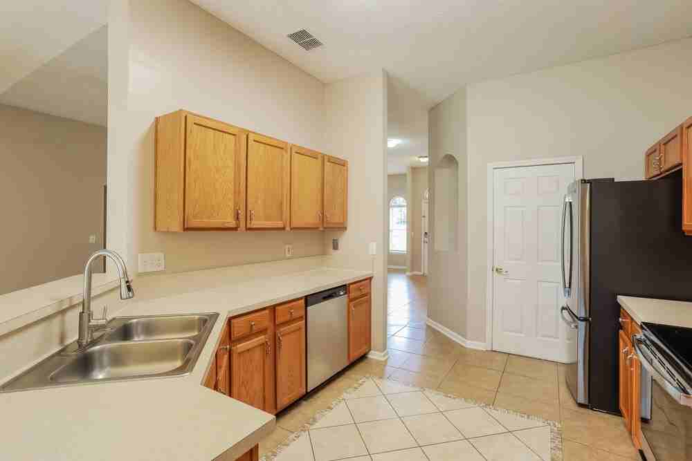 12392 Soaring Flight Dr - Photo 7 of 16