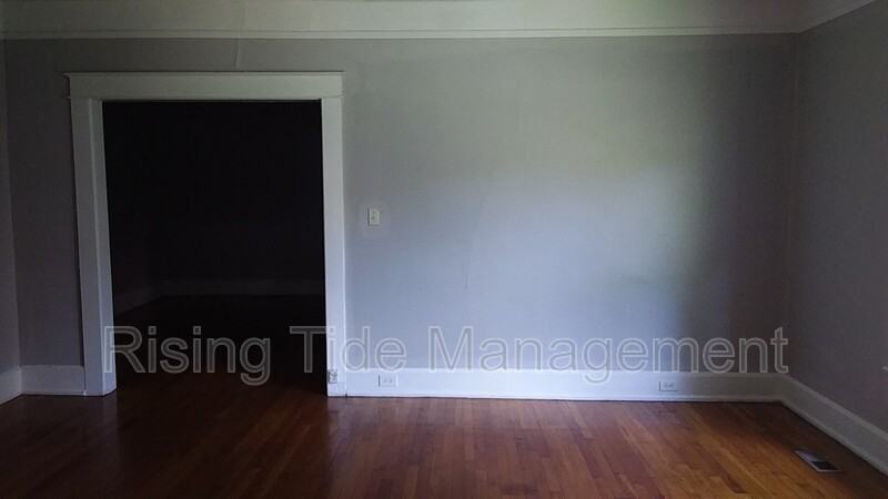 511 10th Ave - Photo 5 of 14