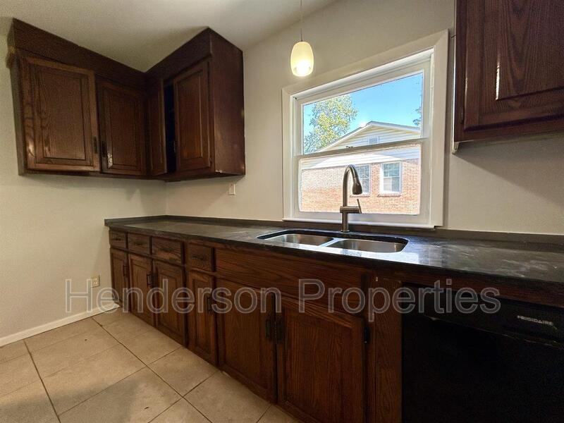 908 Bilmark Ave - Photo 7 of 17