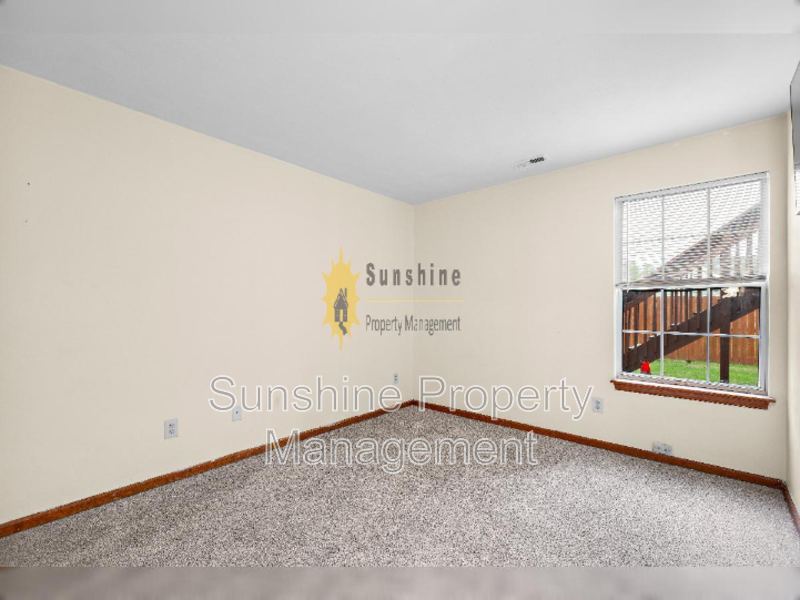 3468 Clover Meadows Dr - Photo 4 of 6