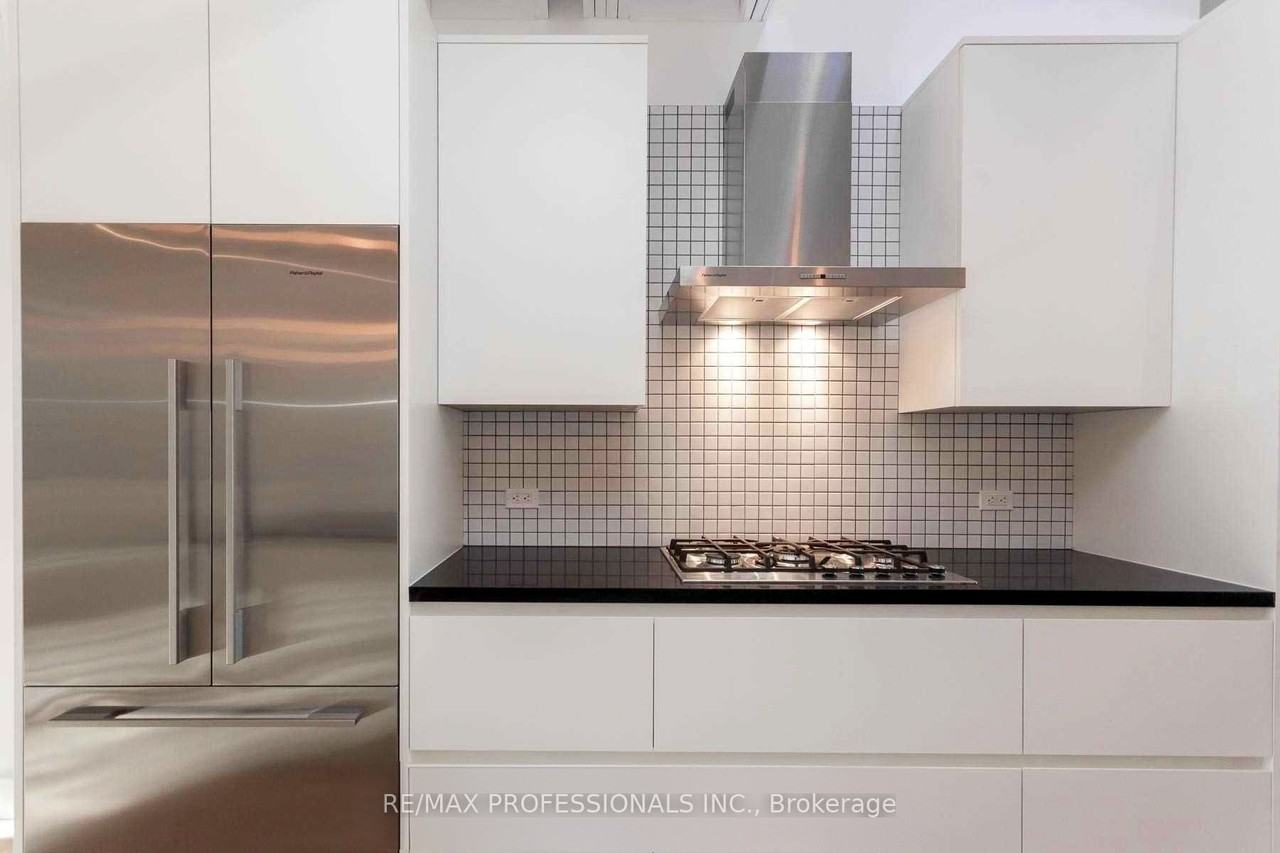 60 Melbourne Avenue #B - Photo 6 of 33