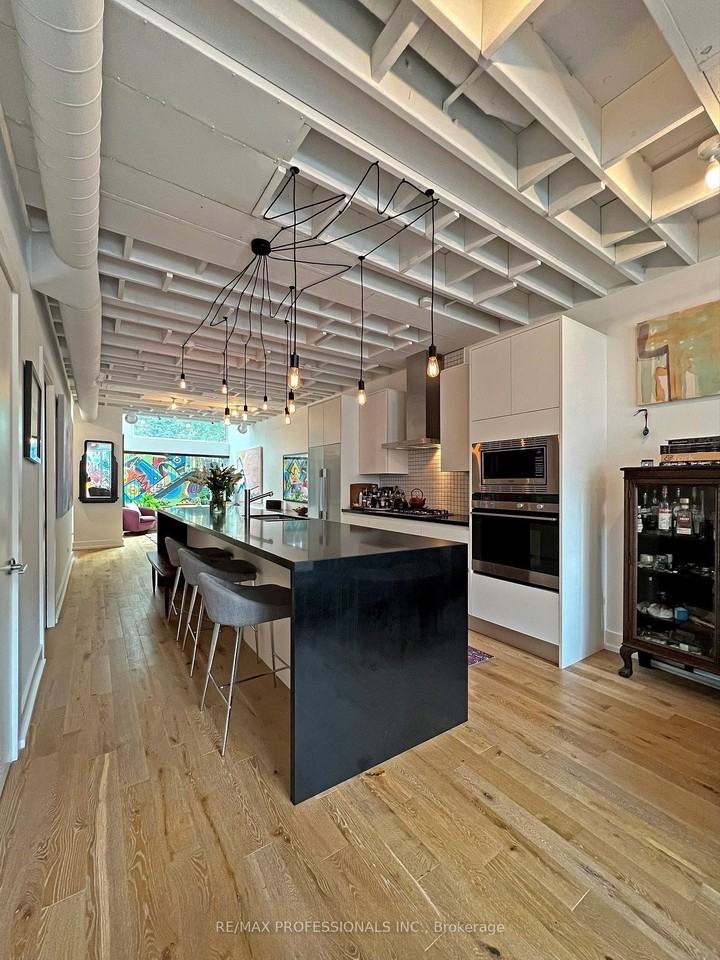 60 Melbourne Avenue #B - Photo 4 of 33