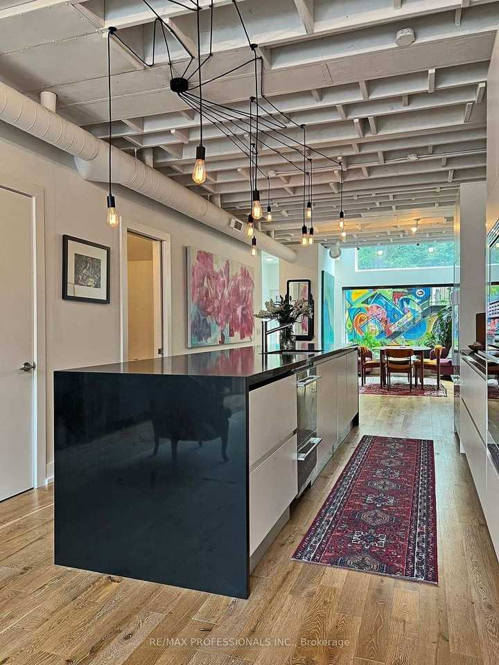 60 Melbourne Avenue #B - Photo 5 of 33