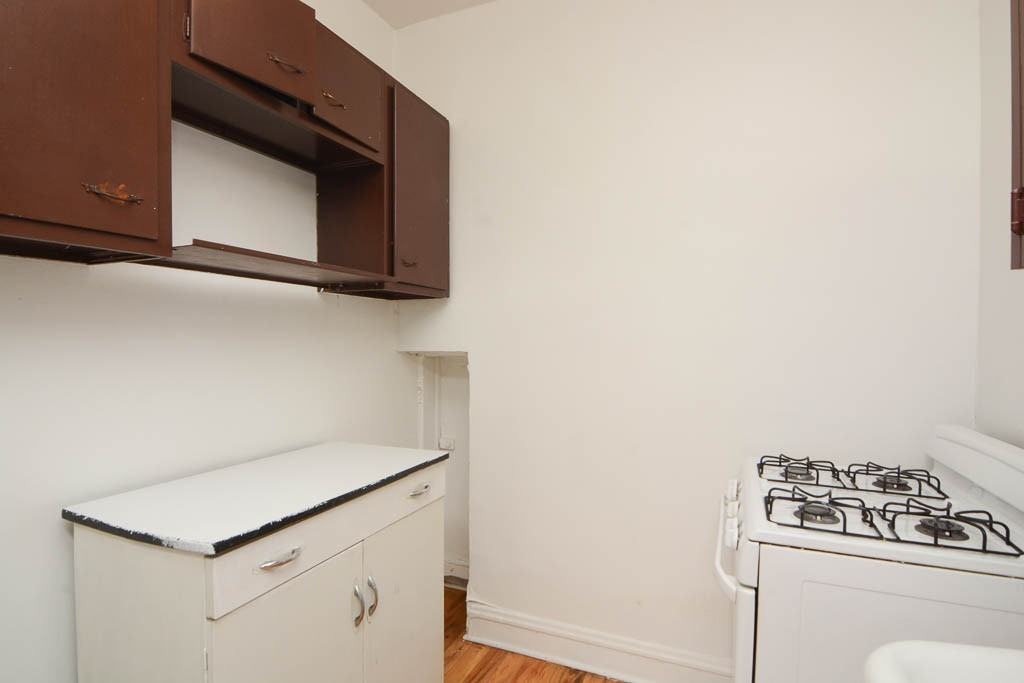 4851 N Damen Ave #202 - Photo 3 of 21