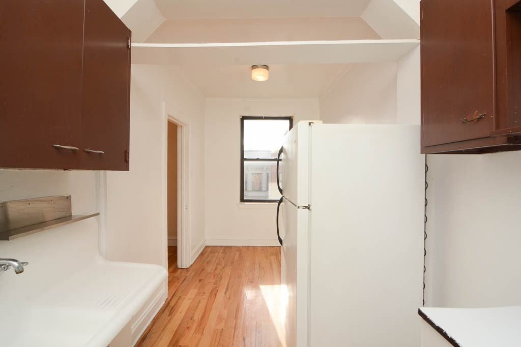 4851 N Damen Ave #202 - Photo 5 of 21