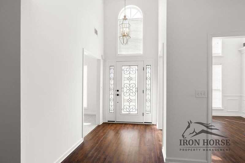 379 Beech Hollow Trl - Photo 3 of 38