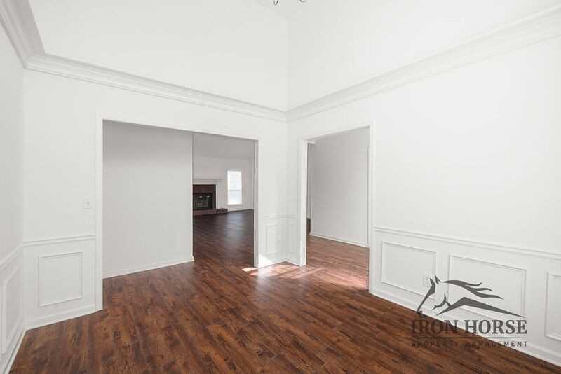 379 Beech Hollow Trl - Photo 7 of 38