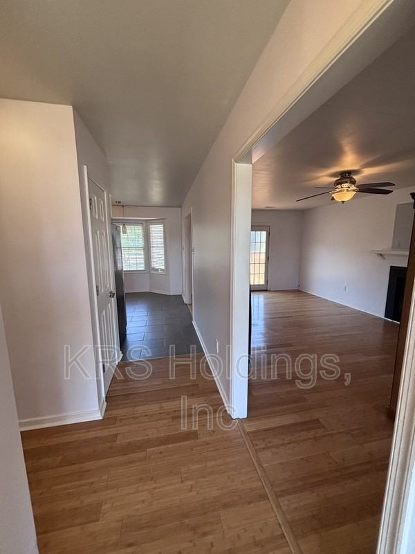 5701 Piney Ridge Ct - Photo 7 of 36