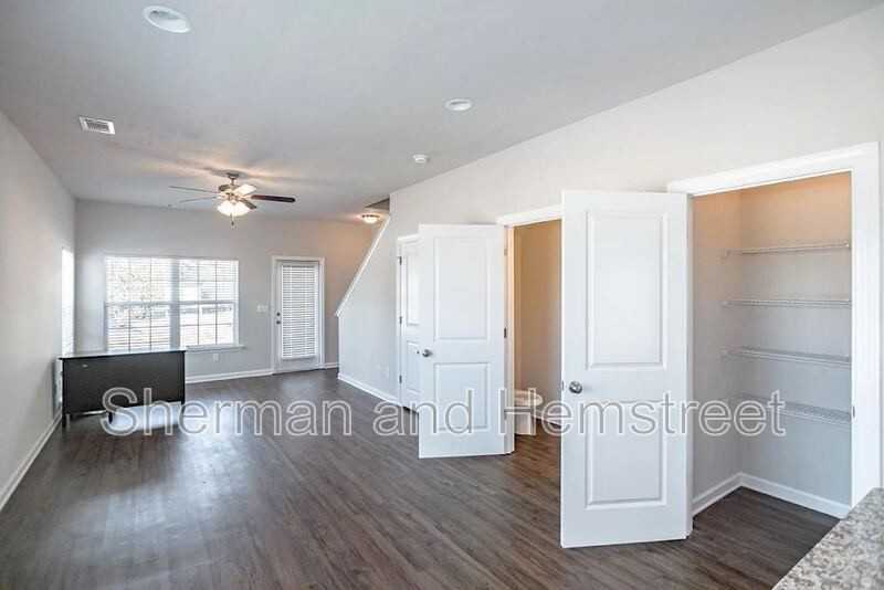 301 Joiner Cir #301 - Photo 5 of 13