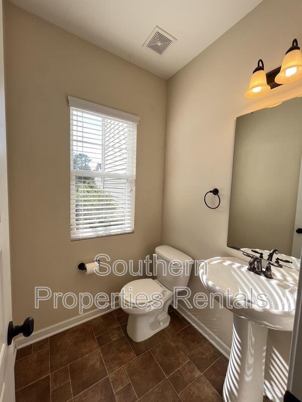 139 Bicentennial Way - Photo 3 of 27