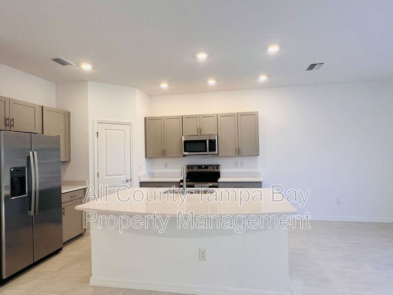 2187 Hallier Cv - Photo 4 of 13