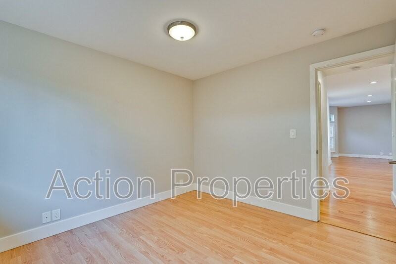 261 Langton Ave - Photo 6 of 36