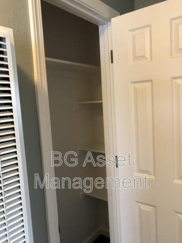 1680 24th St - Photo 5 of 11