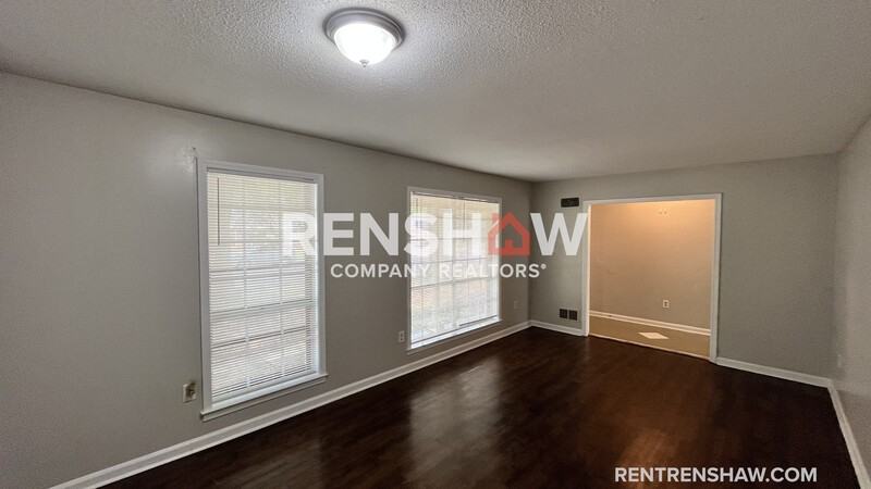 3278 Fox Chase Dr - Photo 3 of 18