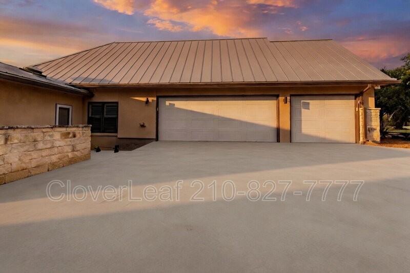 335 Charon Pt - Photo 6 of 47
