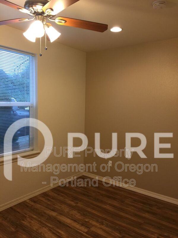 5490 Se Milwaukie Ave #105 - Photo 5 of 10