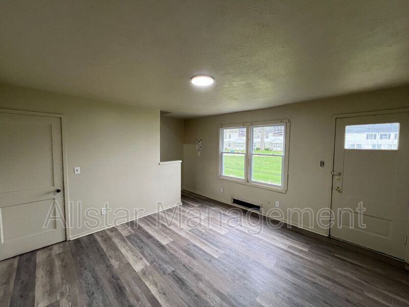 942 S Central Dr - Photo 6 of 15