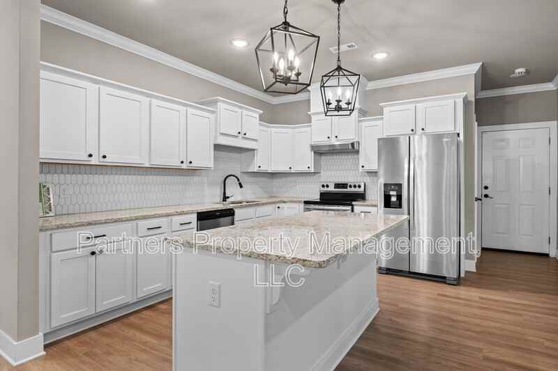 6 Bishop Ln - Photo 2 of 21