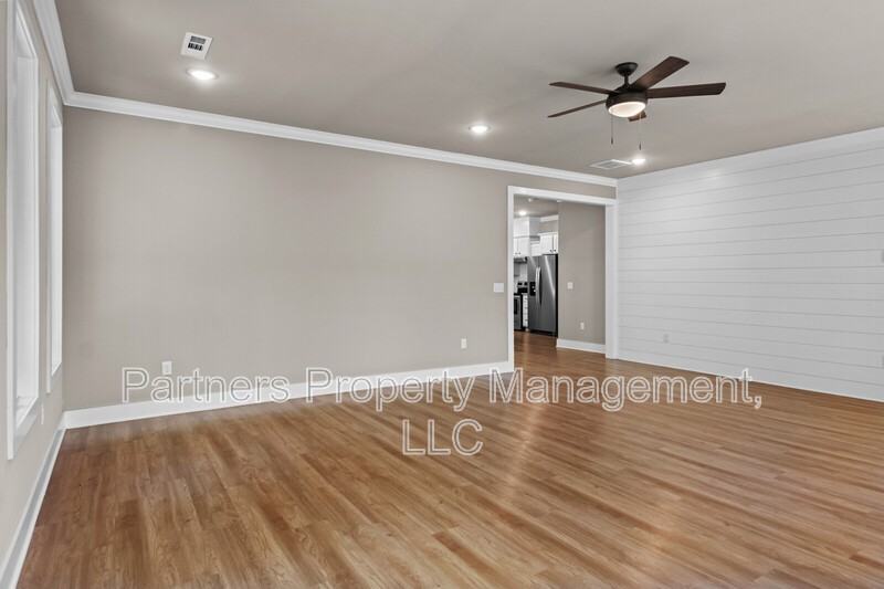 6 Bishop Ln - Photo 6 of 21