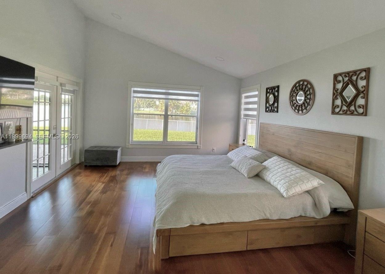 18281 Southwest 22nd Street - Photo 7 of 14