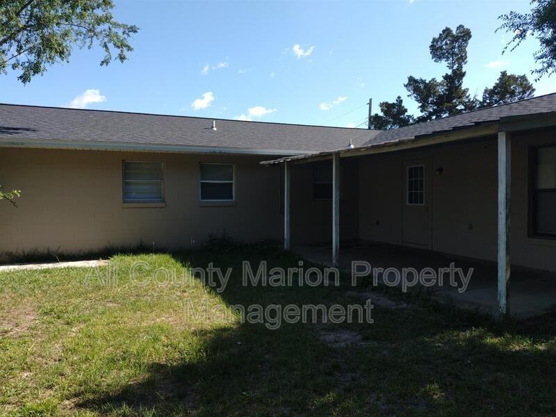 2190 Ne 54th St - Photo 4 of 9