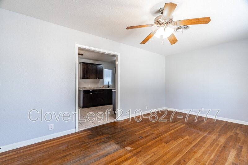 1006 Sumner Dr - Photo 6 of 33