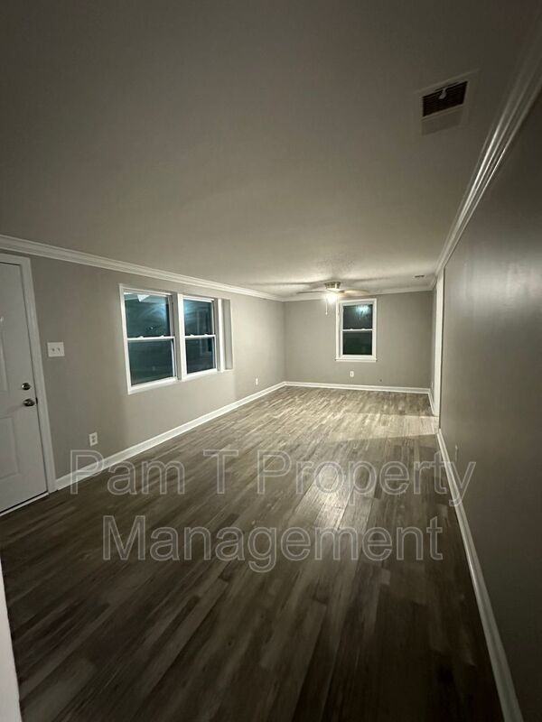 1921 Cowan Ave - Photo 3 of 15