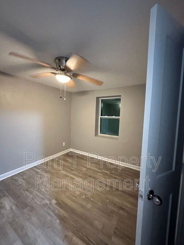 1921 Cowan Ave - Photo 7 of 15