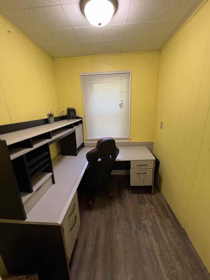 1223 Bensch St #1 - Photo 5 of 19