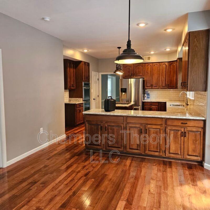 8315 Argent Cir - Photo 6 of 23
